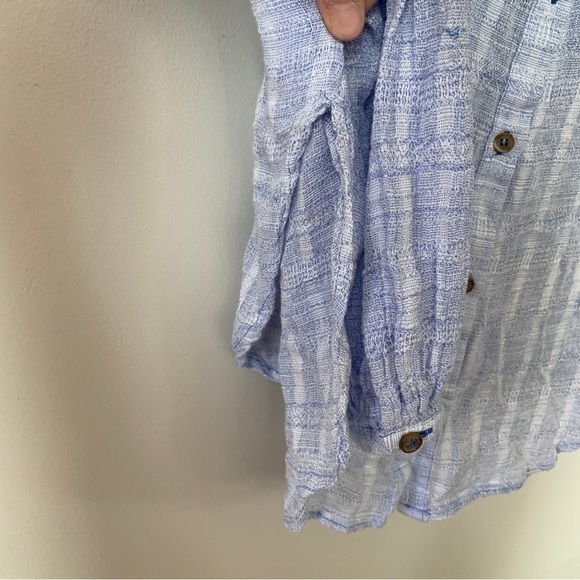 Free People Blue & White Cotton Blend Flowy Button Down Top Size M - Picture 4 of 9